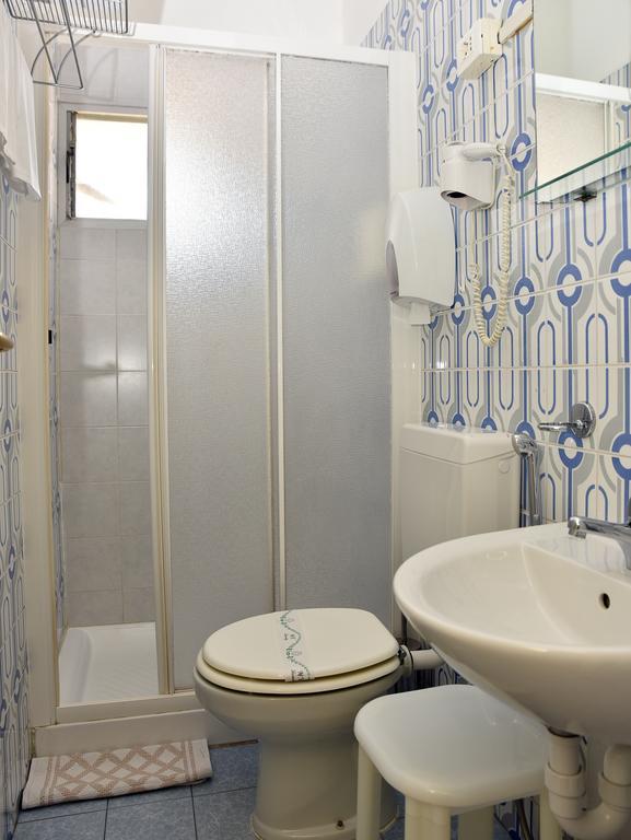 Double or Twin Room,398658777:JPEG